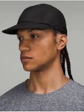 Lululemon Light Weight Cap - Black